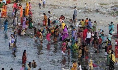 Quase 50 pessoas morrem afogados durante festival religioso na Índia