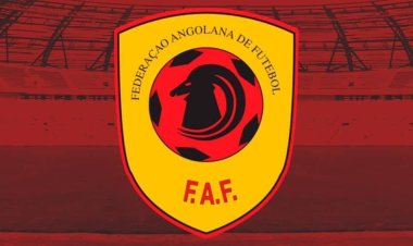 FAF multada em 10 mil dólares pela CAF por não entoação do hino nigerino