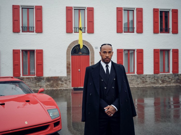 Lewis Hamilton apresentado oficialmente à Ferrari