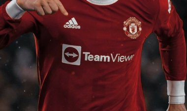 Cristiano Ronaldo foi eleito o melhor jogador de toda a história da Premier League, de acordo com a Sky Sports