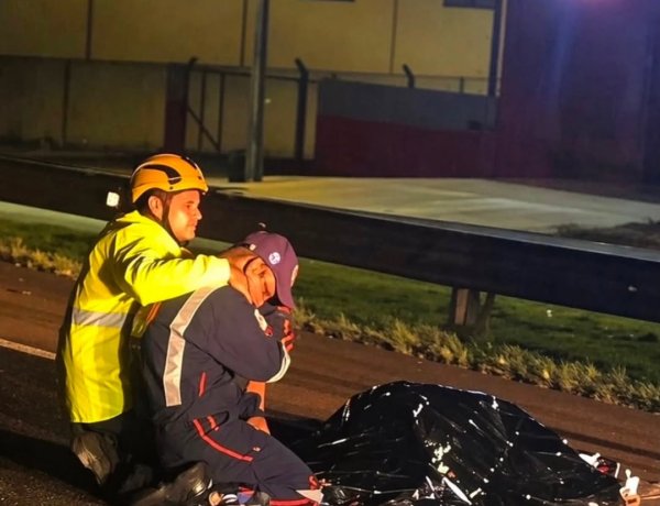 Bombeiro é chamado para atender uma ocorrência e descobre que o jovem m0rto no acidente é o seu próprio filho