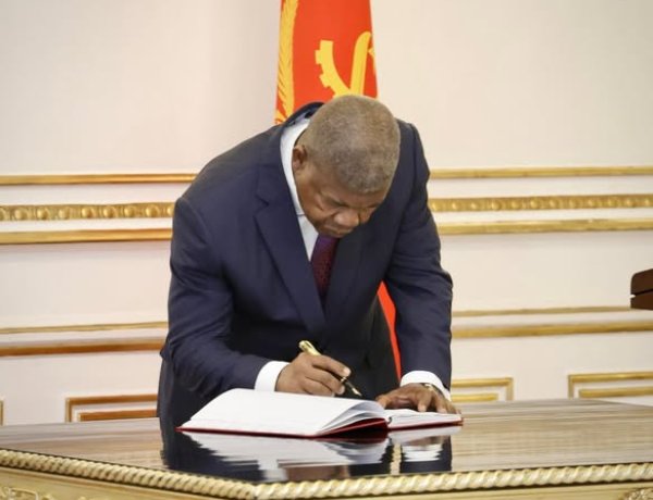 Aeroporto de Cabinda regista novo aumento: mais de 36,7 milhões autorizados por João Lourenço