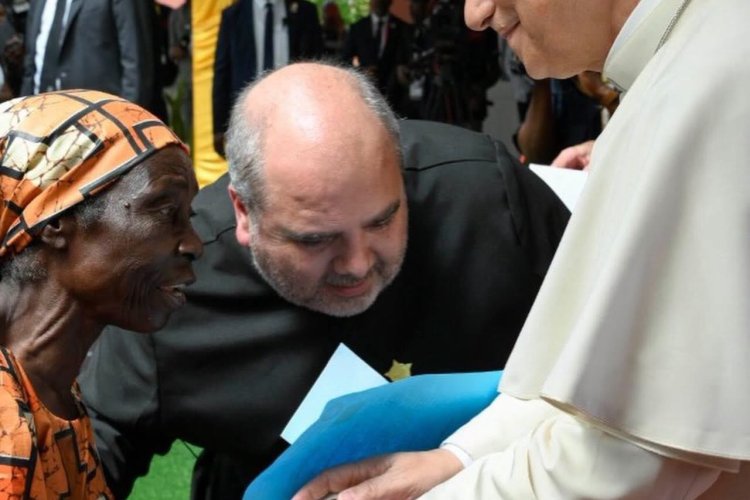 Em Saurimo, idosa desabafa ao Papa Leão XIV: “Fui acusada de bruxa pelos meus próprios filhos”