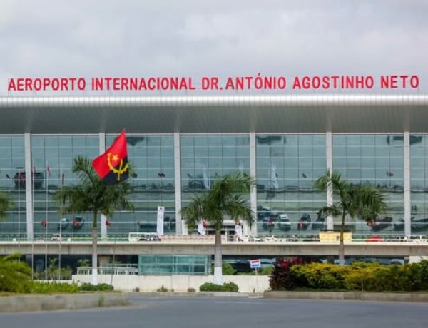 Angola lidera taxas aeroportuárias mais caras de África: companhias pagam cerca de 2 mil dólares por aterragem