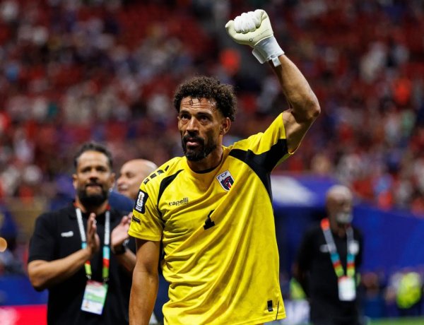 "Vozinha" ultrapassa 6 milhões de seguidores após brilhar diante da Espanha no Mundial 2026