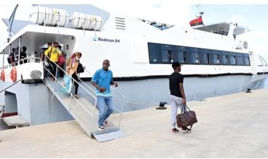 Cabinda poderá contar com ligação marítima até ao Namibe