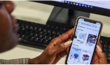 Angolanos gastam 110 mil milhões de kwanzas em compras online pelo Multicaixa no primeiro semestre