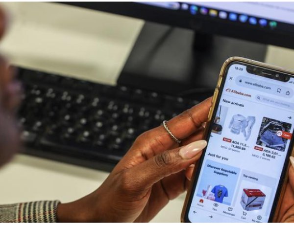 Angolanos gastam 110 mil milhões de kwanzas em compras online pelo Multicaixa no primeiro semestre