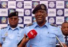 Polícia que recusou suborno de 100 mil Kwanzas será recompensada com 1 milhão