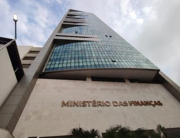 Estado prepara contratação de consultoria jurídica de 7,9 milhões de dólares para gestão da dívida pública