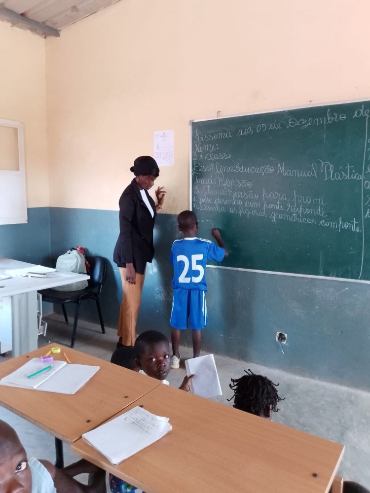 Professores podem voltar à greve já esta sexta-feira em Angola